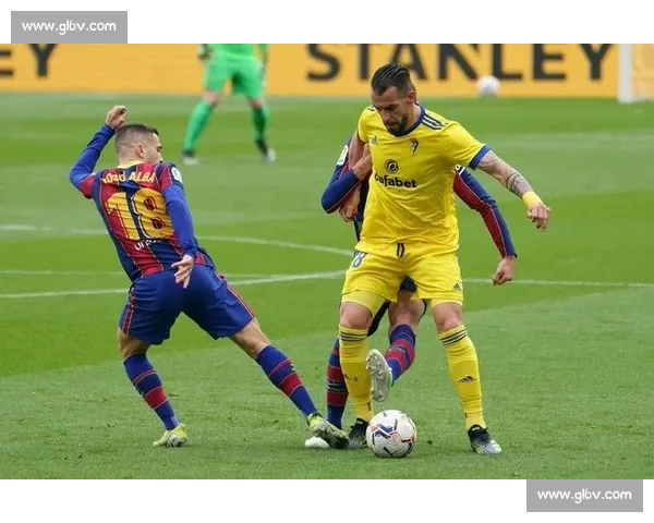 西甲赛程全解析豪门对决与争冠走势前瞻及保级形势指南全面